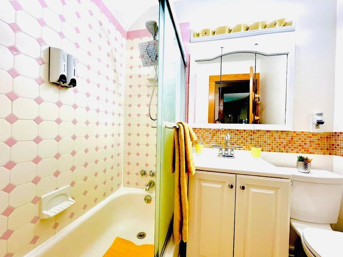 The Amber Retreat - Brooklyn Centre Comfort - Charming Space For Families, Couples & Business Travelers Near Downtown - With 300Mb Wifi, Parking & Self Check-In Cleveland Esterno foto